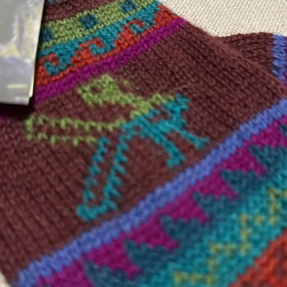NWT Gloves-Made in Peru-100% Alpaca Yarn-Wmn Sz Sm-Bright Colors-Lightweight - Picture 6 of 10
